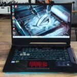 ASUS ROG İ7 9750H 16RAM GTX 1650 512 M2 SSD TEMİZ LAPTOP